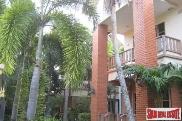 Tudor-style Two Storey House on a 121 sqw Plot in Kaset-Navamin, Bangkok 3