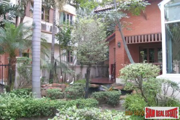 Tudor-style Two Storey House on a 121 sqw Plot in Kaset-Navamin, Bangkok 4