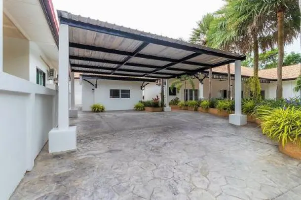 NATURE VALLEY 1: Great Quality 4 Bed Pool Villa 3