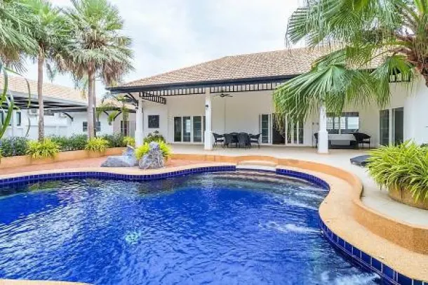 4-bed Villa for sale in Central Hua Hin — 4-bedroom villa · Central Hua Hin