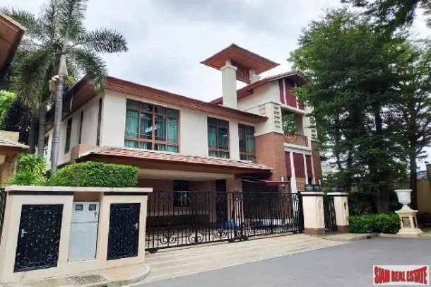 4-bed House for rent in Phra Khanong — 4-bedroom house · Phra Khanong