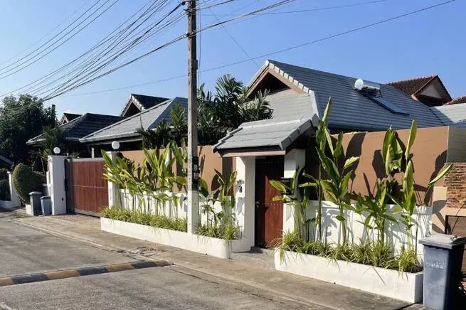 Private pool villa in Kathu 3 bedroom 4