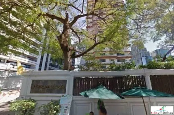 Bangkapi Mansion - Extra Large Four Bedroom Condo for Rent Near Benchakiti Park in Asok 4