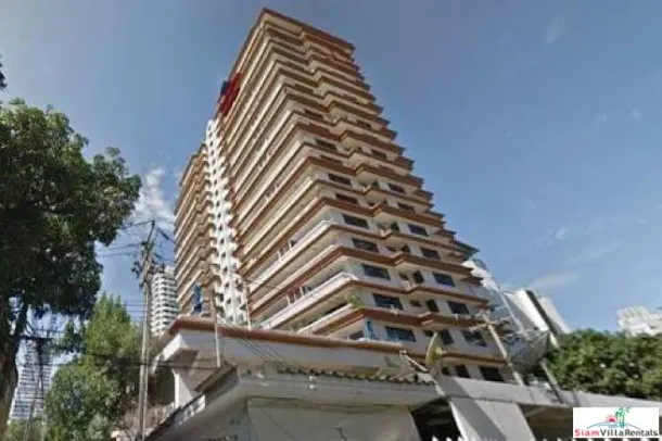 Bangkapi Mansion - Extra Large Four Bedroom Condo for Rent Near Benchakiti Park in Asok 3