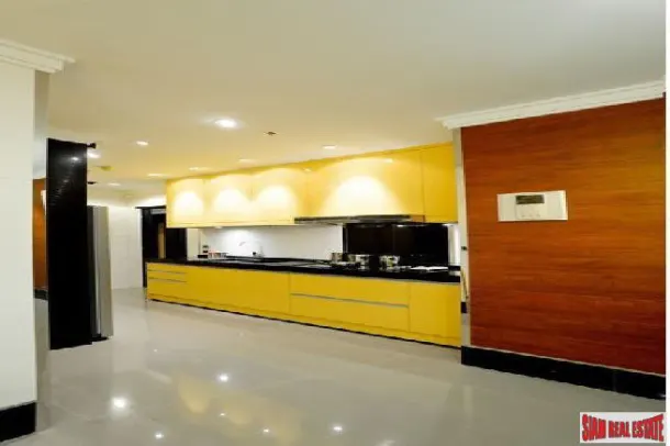 The Master Centrium Condominium - 2 Bedrooms and 2 Bathrooms for Rent in Asoke Area of Bangkok 4
