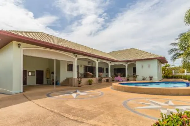 STUART PARK 1 : Well Constructed 3 Bed Pool Villa 3