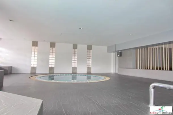 Le Premier Condo - Spacious Three Bedroom Family Style Condo with Extra Storage in Thong Lo 3