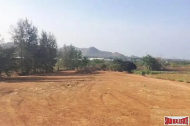 Beautiful Countryside land with Sea View to build 1, 2 or up to 8 houses 3