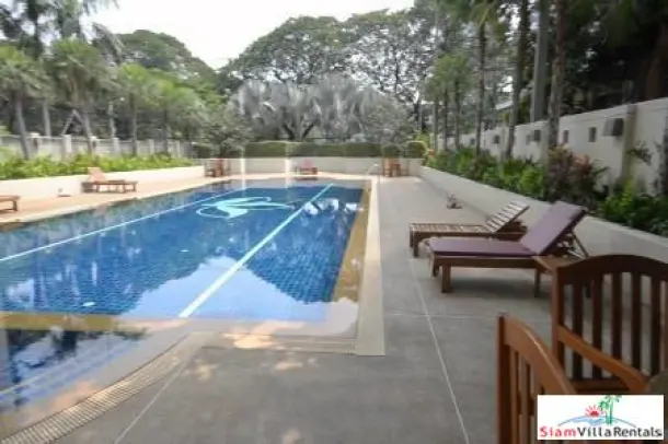 Somkid Gardens - Elegant Four Bedroom Condo for Rent with City Views in Lumphini 4