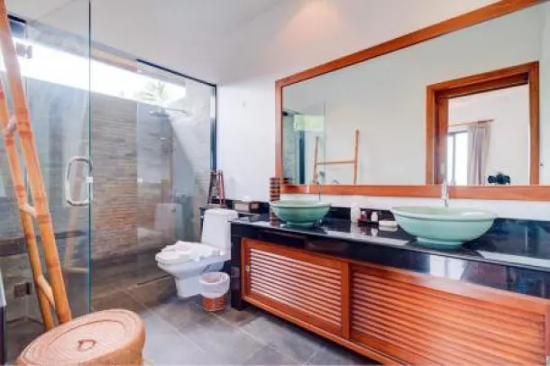 HILLSIDE KOH SAMUI VILLA FOR SALE WITH SEA VIEWS 3