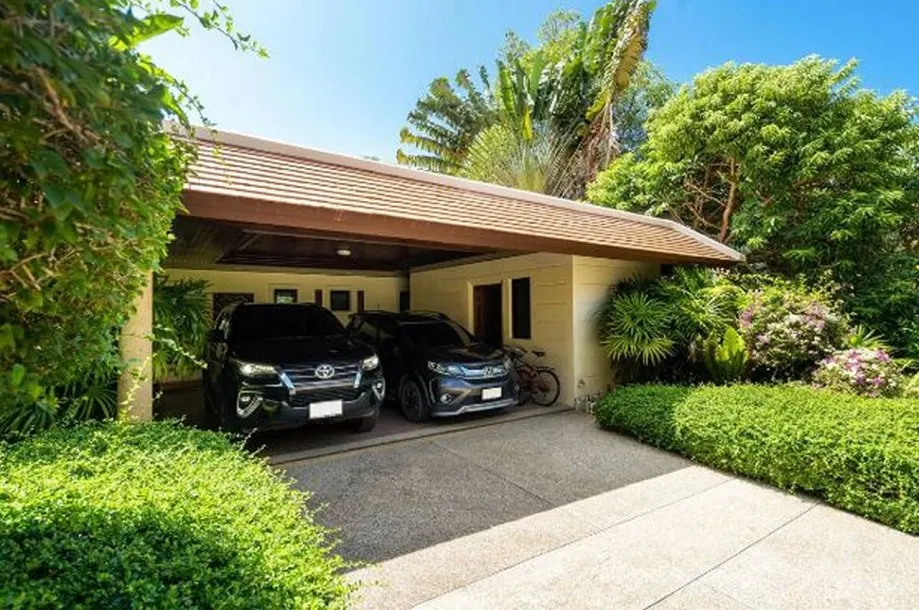 Baan Bua Nai Harn - Renovated Balinese Style Luxury 4 Bed 4 Bath Pool Villa 10 mins walk to Nai Harn beach 3