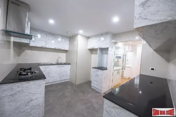 President Park Condominiums in Sukhumvit 24 - 3 Bedrooms and 3 Bathrooms for Rent in Phrom Phong Area of Bangkok 2