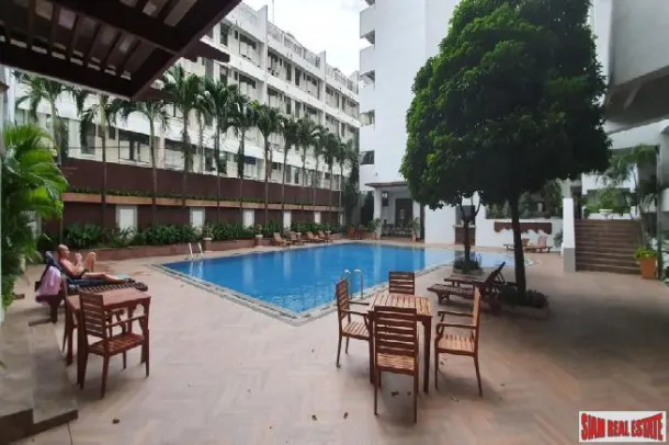 2 Bed 2 Bath Condo For Rent In Pet Friendly Building Just Minutes Walk To MRT Lumpini Bangkok 3