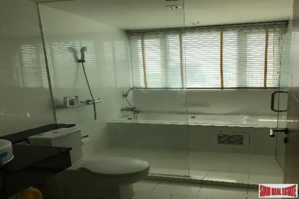 Sukhumvit City Resort - 2 Bedrooms and 87 Sqm, 26th Floor in Nana 3