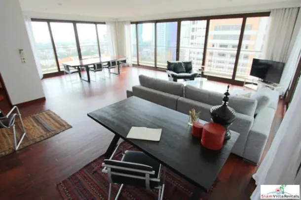 Panburi Apartment - Elegant Four Bedroom Condo Centrally Located in Si Lom 2