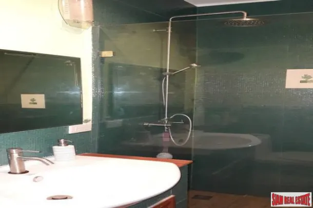 Western style home fully furnished on 2 +rai 3