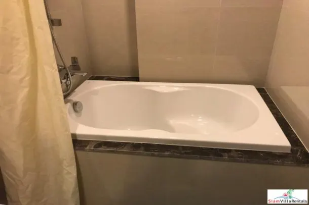 Art @ Thonglor - Big and Comfortable Two Bedroom Condo in Low Rise Building 3
