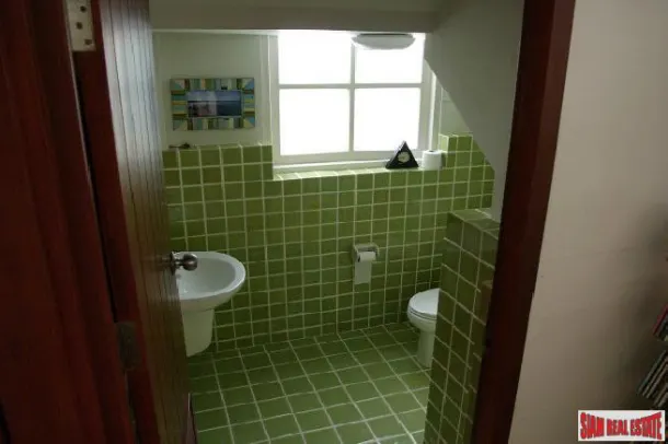 Five Bedroom Home with Private Salt Water Pool on Thonglor BTS 2