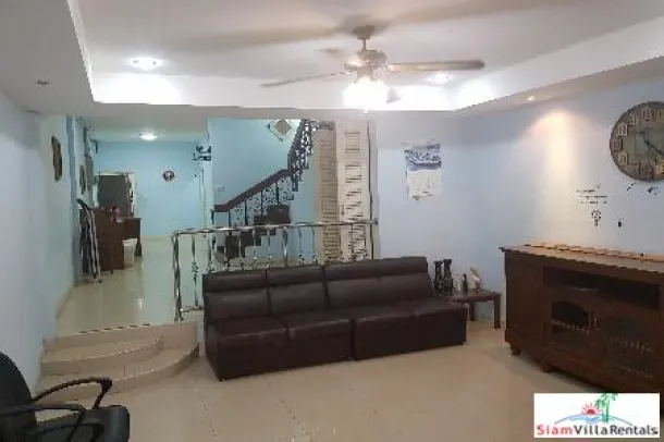 Large Townhouse for Rent in a Convenient Location, Sukhumvit Soi 10 4