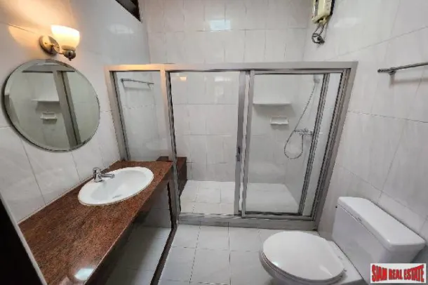 Townhome in Asoke - A 320 sqm. Prime Living Opportunity with 3 Bedrooms and 4 Bathrooms For Rent In Bangkok 2