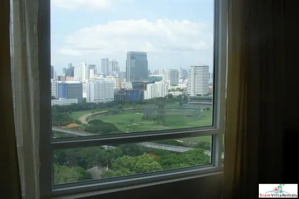 Anantara Baan Rajprasong - Two Bedroom Condo with a View of the Royal Bangkok Sports Club, Lumphini 2