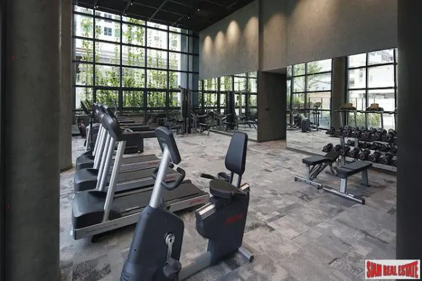 The Lofts Asoke - Two Bedroom Corner Unit for Rent in a Prime Asok Location 4