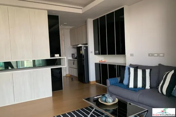 The Lumpini 24 - Elegant Two Bedroom Condo for Rent with City Views in Phrom Phong 3