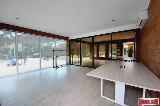 Whispering Palms - Newly Renovated Four Bedroom Private Pool Villa in Quiet Residential Estate 3