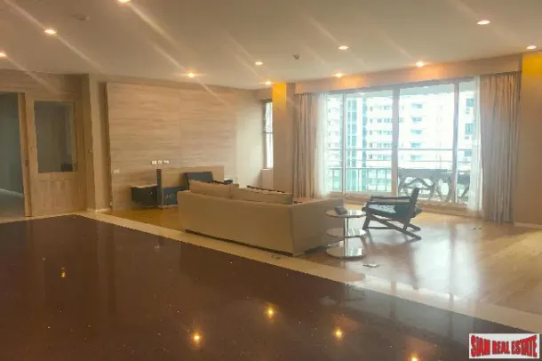 Ideal 24 - Spacious 14th-floor 4-Bedroom Condo with Abundant Natural Light and Serene Ambiance, Bangkok 3