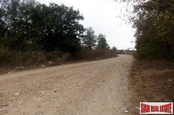 Land for sale with mountain view near Golf Course. 2
