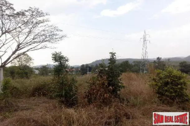 Land for sale with mountain view near Golf Course. 3
