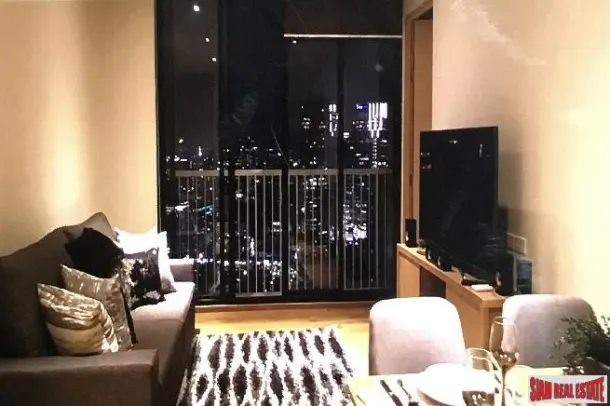 Park 24 - 2 Bed 1 Bath Condo For Rent With Parking In Secure Managed Building Just Minutes Walk From BTS Phrom Phong Bangkok 2