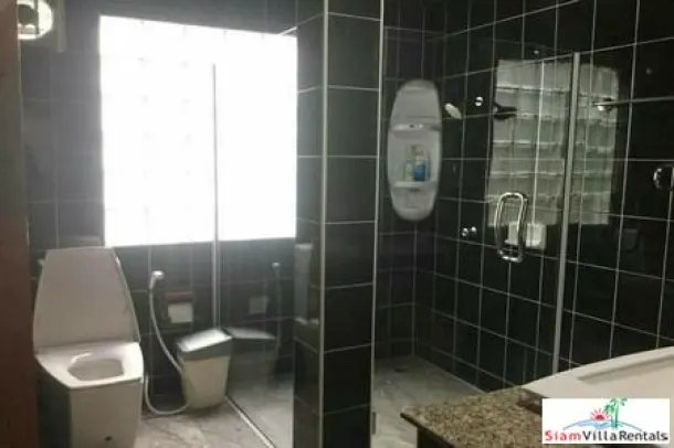 Pattaya City Center House -Large 3 Beds House on a Large Plot of Land in the Center of Pattaya ( Sea Side ) for Long Term Rent 3