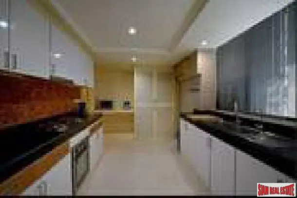 President Park Sukhumvit 24 - 3 Bedrooms and 3 Bathrooms for Sale in Phrom Phong Area of Bangkok 3