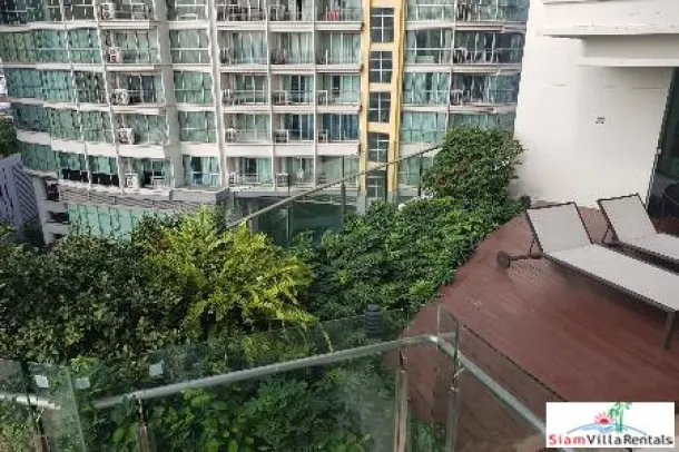 Sky Walk Condo - Centrally located One Bedroom Condo on the 6th Floor in Phra Khanong 3
