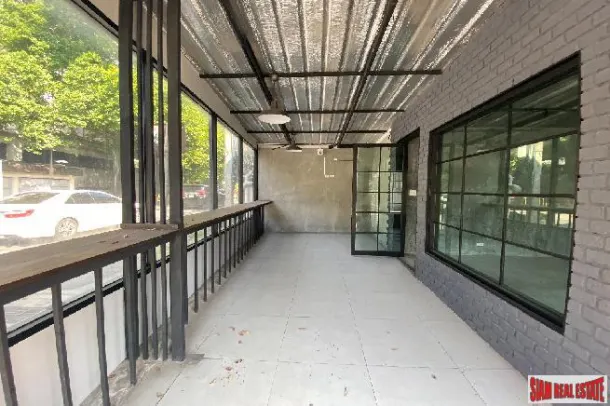 REN Sukhumvit 39 - Amazing Spacious Commercial Space for Rent in PhromPhong 4