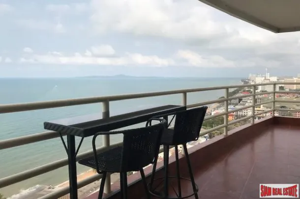 3-bed Apartment for rent in Jomtien — 3-bedroom apartment · Jomtien