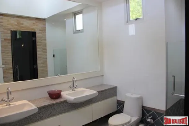 Pool Villa near the beach for Sale in Na Jomtien Pattaya 3