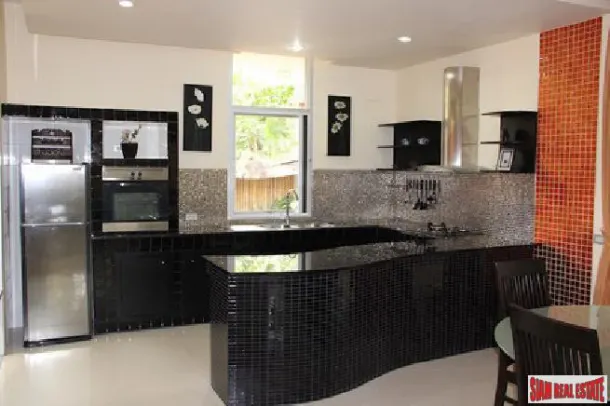 Pool Villa near the beach for Sale in Na Jomtien Pattaya 2