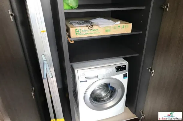 The Diplomat 39 - Modern One Bedroom in Luxury Condo Walking Distance to BTS Phrom Phong 4