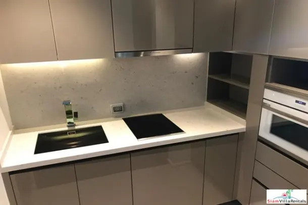The Diplomat 39 - Modern One Bedroom in Luxury Condo Walking Distance to BTS Phrom Phong 2