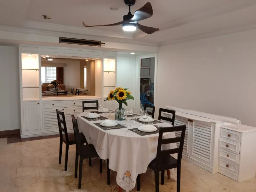 Swasdi Mansion - Spacious Pet Friendly Three Bedroom, Four Bath Condo on Sukhumvit 31 2
