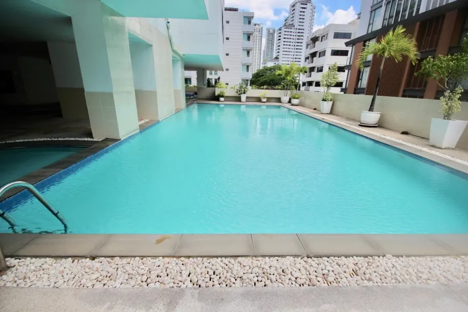 Baan Phrom Phong I High-Rise 2 Bed 2 Bath with City view 2