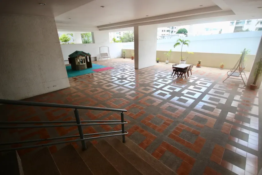 Baan Phrom Phong I High-Rise 2 Bed 2 Bath with City view 4