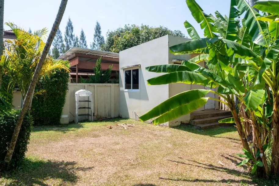 Pool Villa with Three Bedrooms and Garden For Rent in Heart of Rawai 3