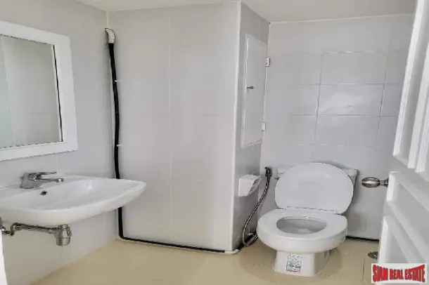 Regent on the park 3 - 3 Bed Condo for Rent in Asoke 4