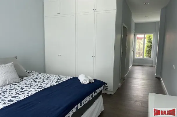 Three Bedroom, Three Story Pet Friendly Single House for Rent in Thong Lo 2