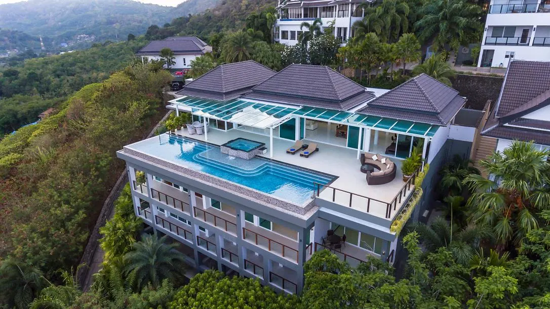 7-bed Villa for rent in Rawai — 7-bedroom villa · Rawai