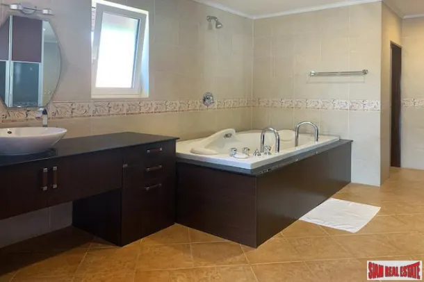 Chuan Cheun Lagoon - Fantastic Three Bedroom Family Home with Pool for Rent in Koh Kaew 3