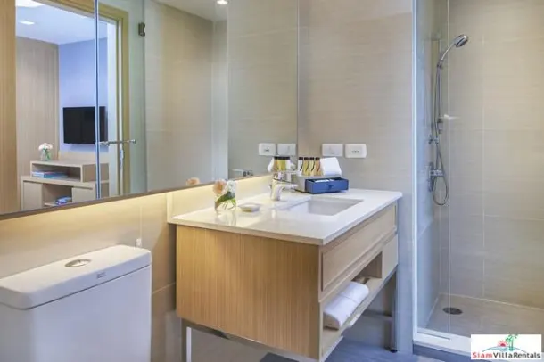 Modern &amp; Bright Two Bedroom Serviced Apartments with City or Garden Views for Rent in Asoke 2